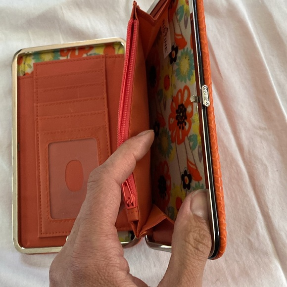 Orange wallet, clip wallet, billfold, orange clutch, Kristine brand wallet, cute - Picture 4 of 6